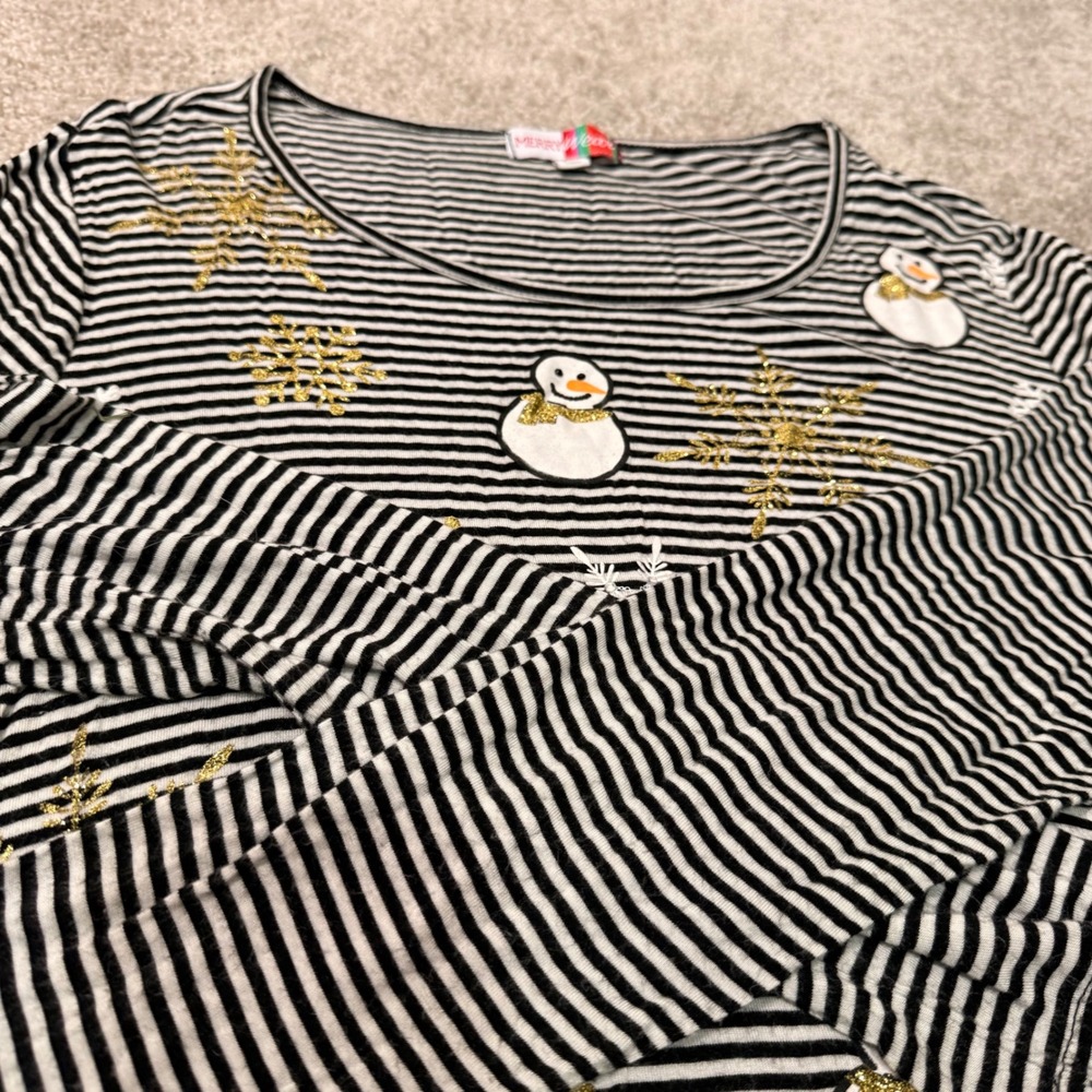 MerryWear Womens XL Petite Snowman Snowflake Striped Holiday Top Black White PXL